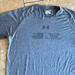 Men’s Under Armour Shirt